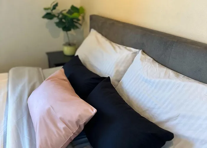 In Araneta Fast Wifi Great Location In Qc Apartment *