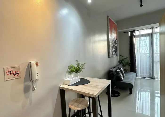 In Araneta Fast Wifi Great Location In Qc *