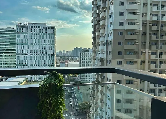 In Araneta Fast Wifi Great Location In Qc Manila