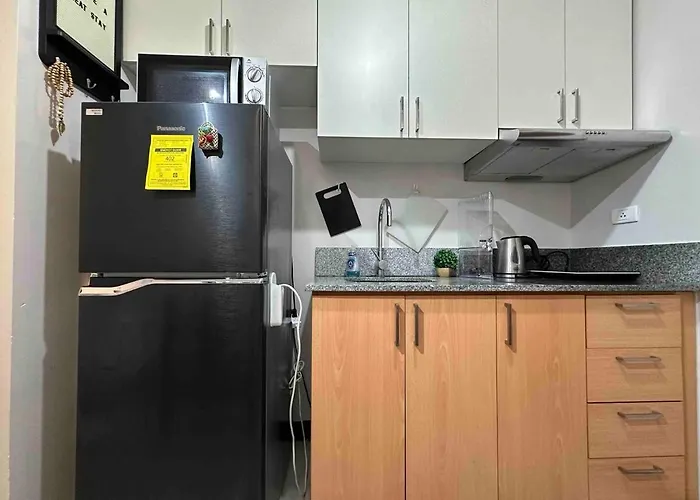 Apartment In Araneta Fast Wifi Great Location In Qc